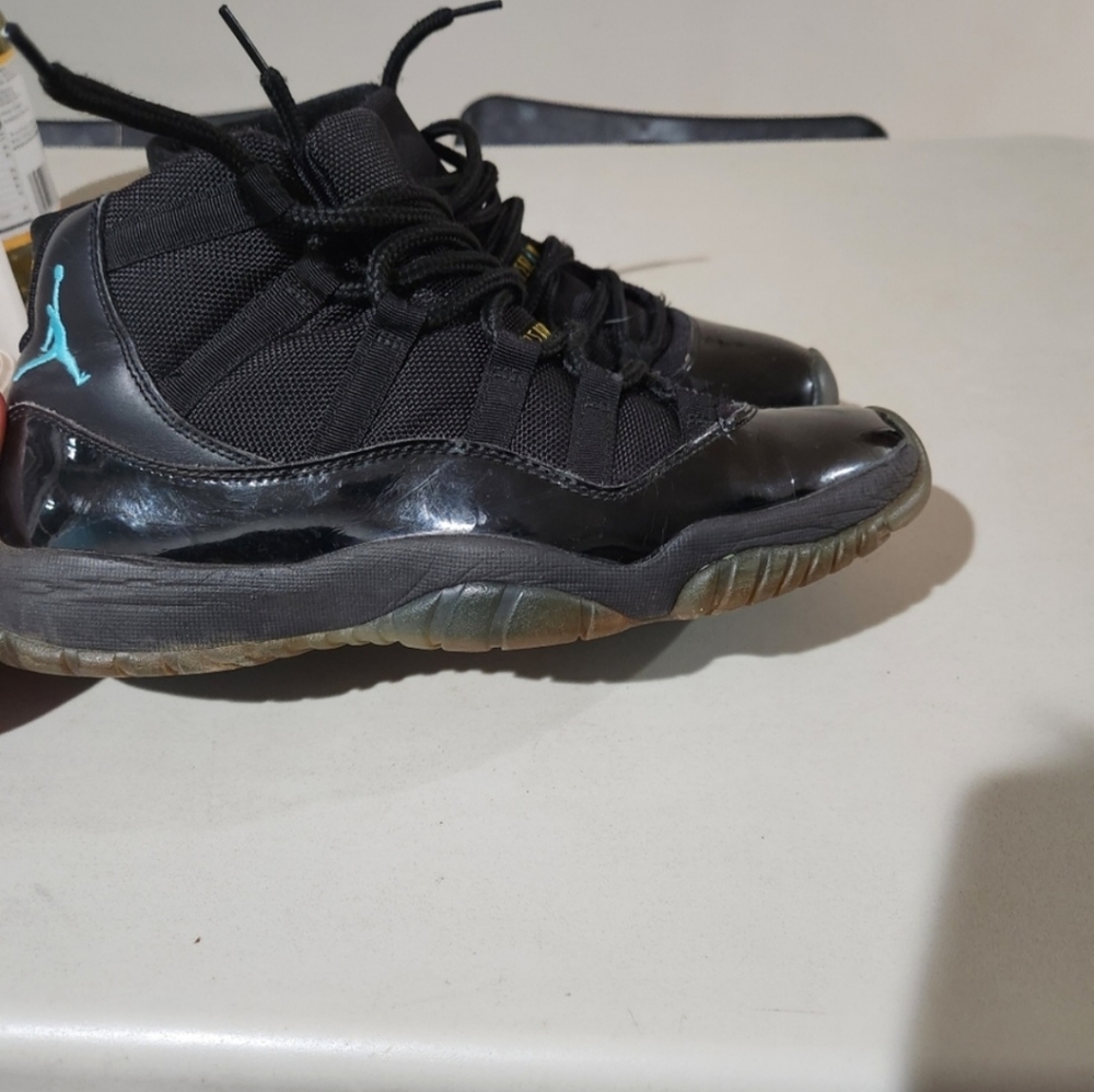 Used Jordan 11 Gamma Blue - Picture 2 of 2